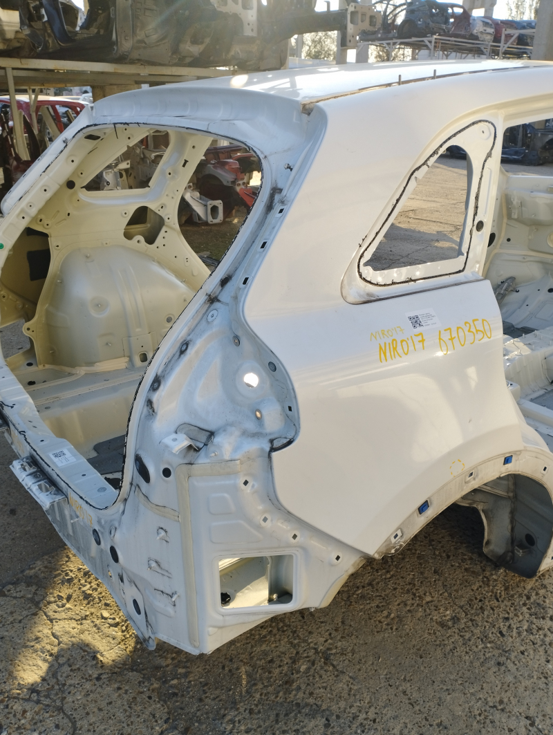 Quarter wing rear right Kia Niro 17-22 HEV, PHEV, white, on the body, bumps