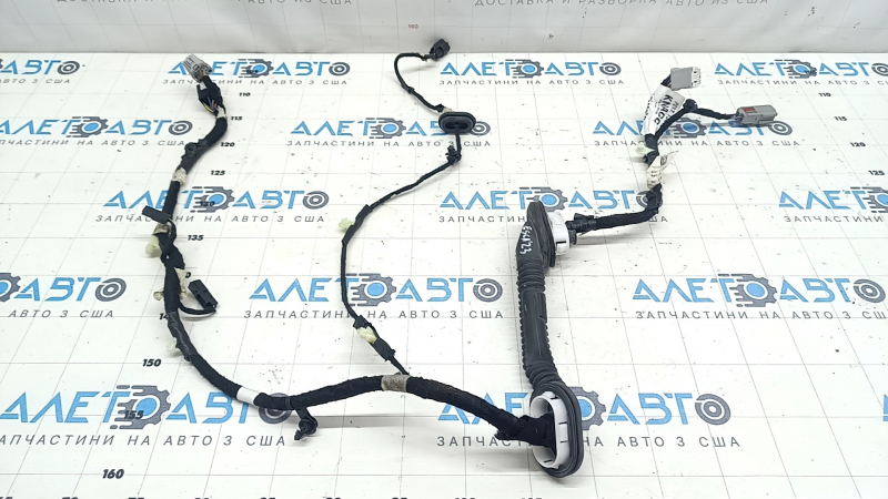 Wiring for the right trunk door Ford Escape MK4 23-