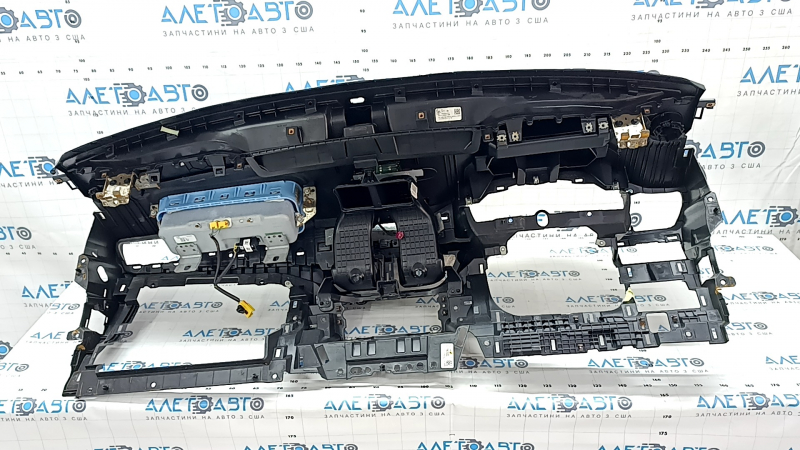 Torpedo front panel with AIRBAG Ford Escape MK4 23- for 2 speakers and start-stop button, scratches, crack