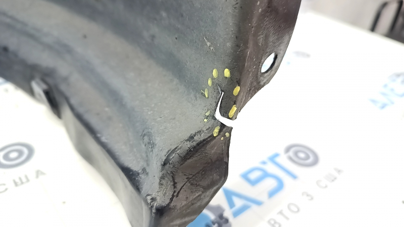 Front left fender liner Lexus ES300h ES350 13-18 tears