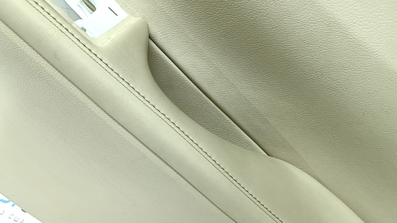 Door trim card rear right Lexus ES300h ES350 13-18 beige with black insert leather, armrest beige leather, molding under the tree, torn armrest, scratches, for dry cleaning