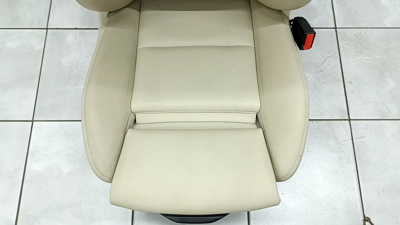 Mercedes GLA 14-20 passenger seat with airbag, electric, beige leather, dry-cleanable