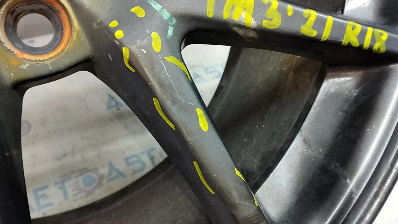 Wheel rim R18 18X8.5J ET40 Tesla Model 3 21 - curb rest, painted, for repair