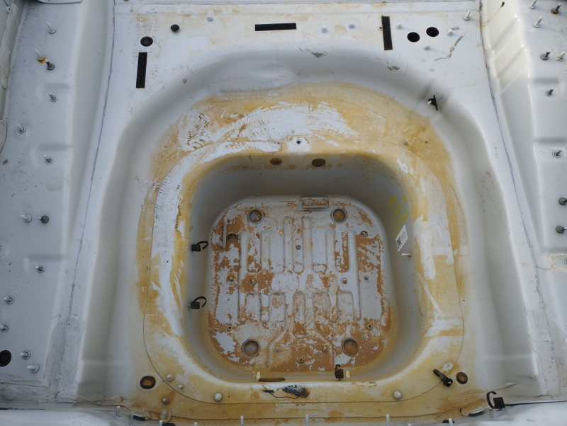 Trunk trough Jaguar F-Pace X761 17-18 on the body, iron