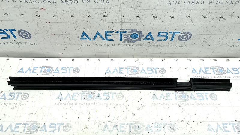 Door glass seal rear left Volvo XC90 16-22