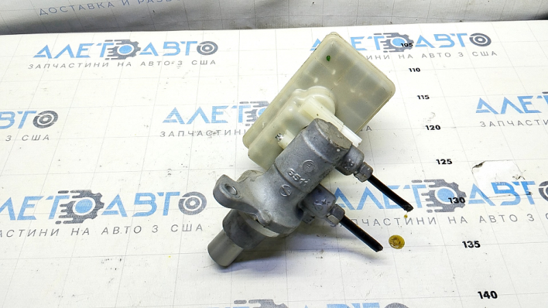 09-23 Dodge Challenger Brake Master Cylinder with Reservoir and Cap
