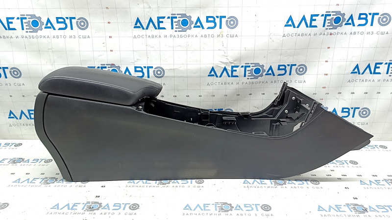 Console central armrest Infiniti QX30 17- black, leather, white stitching, scratches
