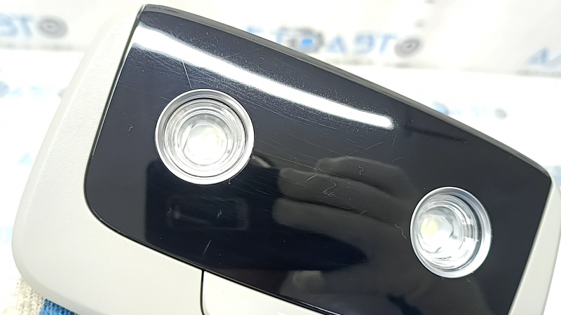 Rear light Kia Niro 23 - gray under the sunroof, scratches