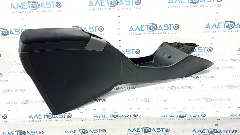 Central console armrest and cup holder Toyota Prius 30 12-15 rest, black, armrest cloth black, scratches, dry cleaning