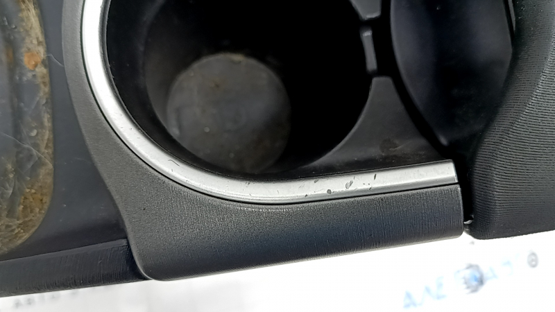 Central console armrest and cup holder Toyota Prius 30 12-15 rest, black, armrest cloth black, scratches, dry cleaning