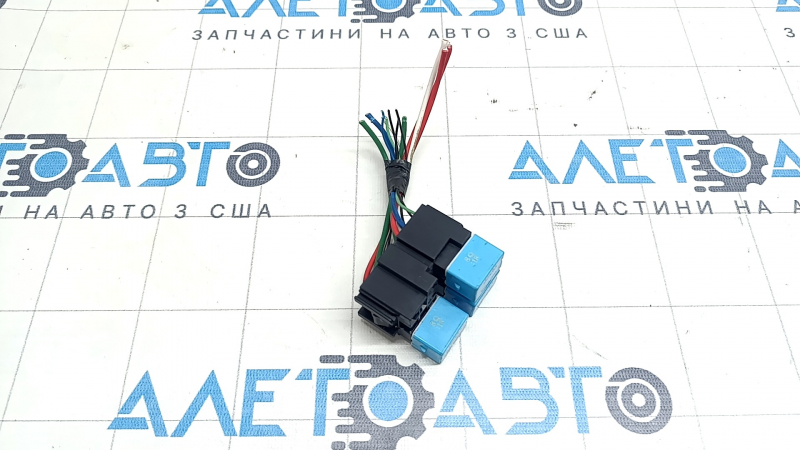 Toyota Prius 30 10-15 small underhood relay block