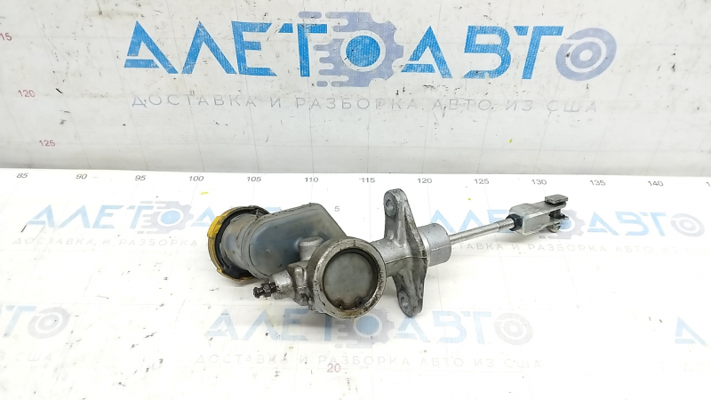 Clutch master cylinder manual transmission Subaru Impreza WRX GH 08-14 2.5T with reservoir and cover