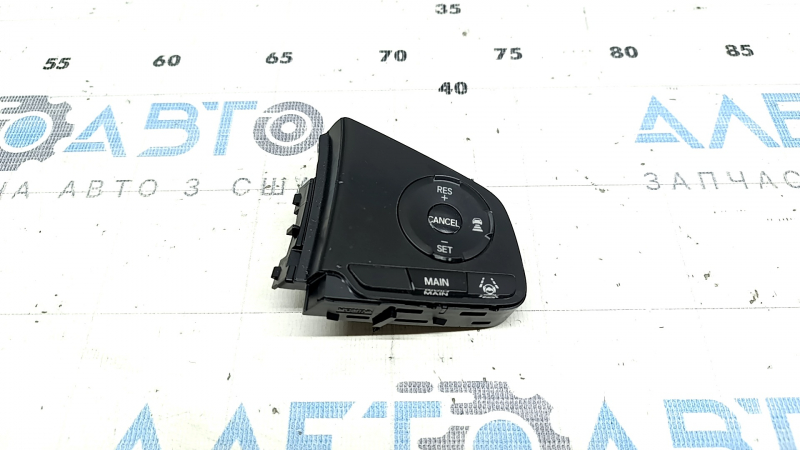 Right control buttons on the steering wheel of Honda CRV 17-18 for distronic and lane keeping, broken fasteners