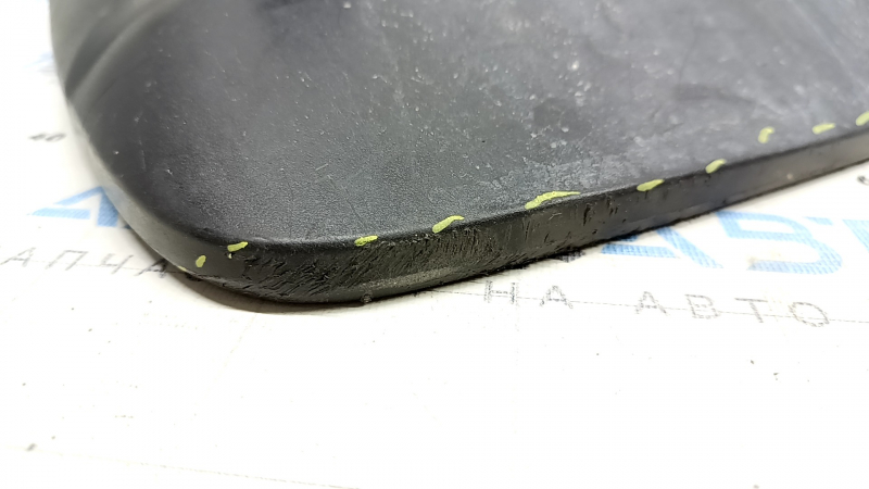 Rear left mudguard Toyota Highlander 20 - tear of fastening, scratches