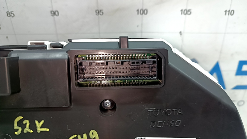 Instrument cluster Toyota Highlander 20-22 display 7" for 7 seats, 52k, scratches