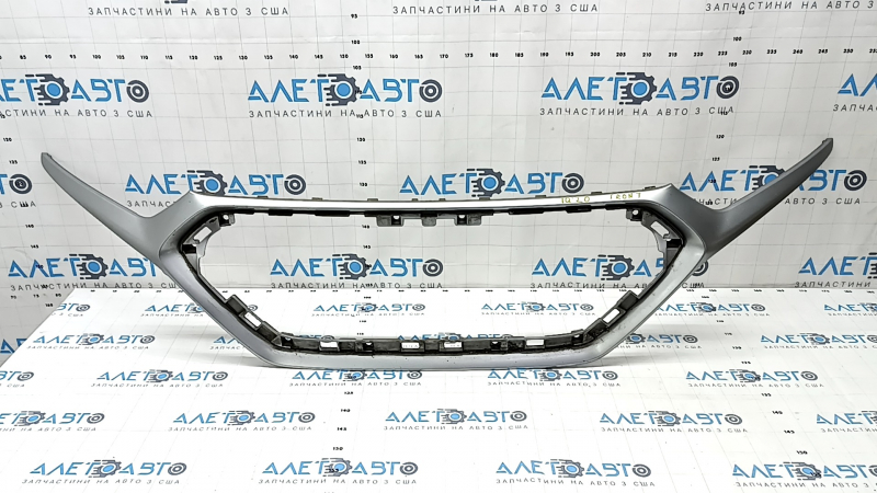 Front bumper center trim Hyundai Ioniq 20-22 HEV, PHEV gray, broken mount, scratches, bumps, sand