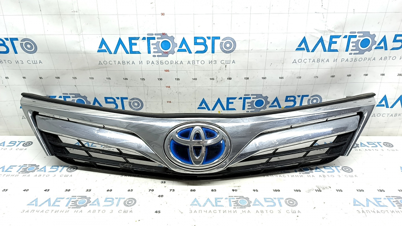 Grill radiator grill with badge Toyota Camry v50 12-14 hybrid usa LE, cracks, sand