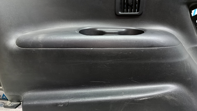 Left arch trim Nissan Pathfinder 13-18 black, Bose, scratches, broken mount