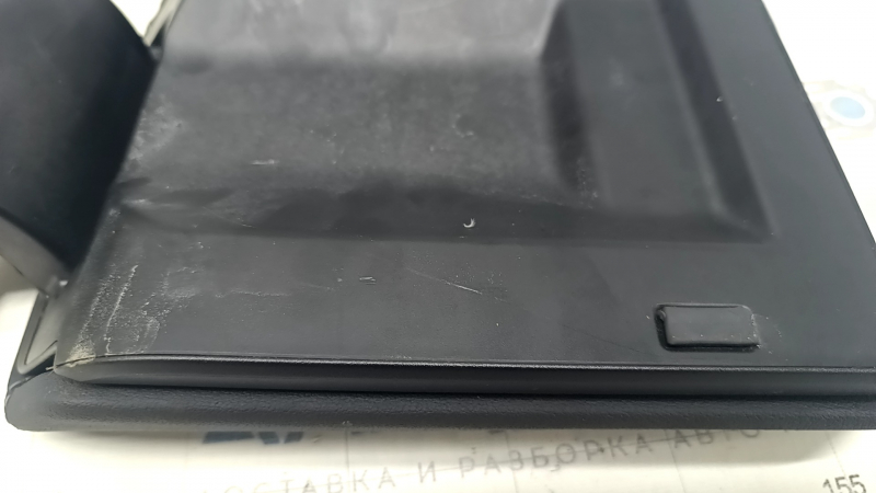 Armrest of the central console Audi A6 C8 19 - black, scratches, for dry cleaning