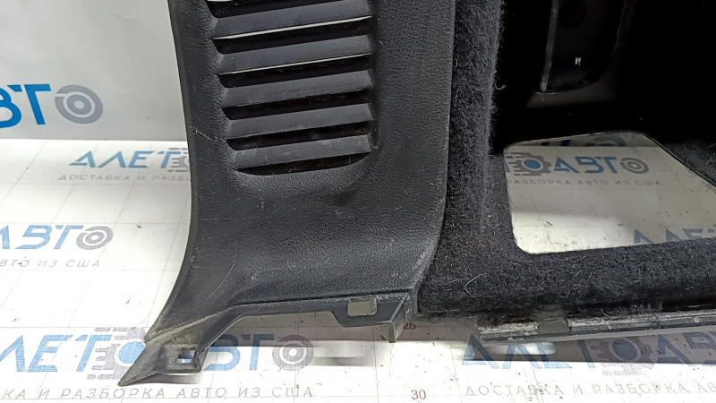 Left arch trim Jeep Grand Cherokee WK2 11-15 black, for electric drive, scratches, for cleaning