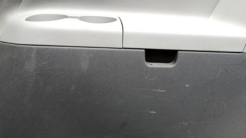 Right arch trim Toyota Sienna 11-14 dark gray, with gray insert, with curtain, rubbed, scratches