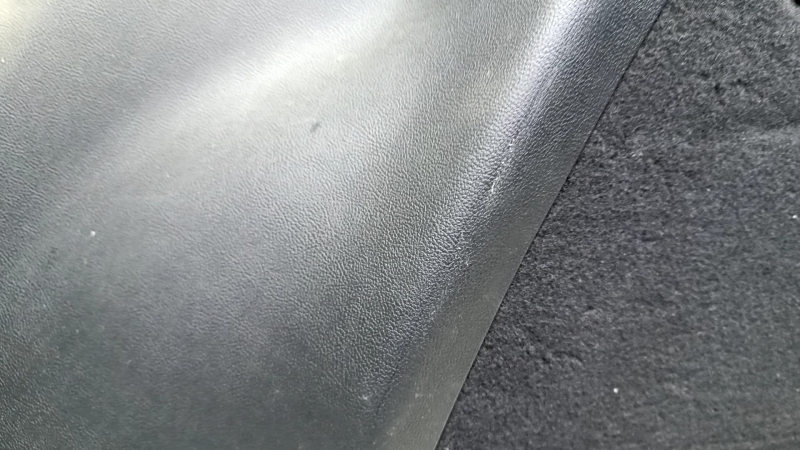 Right arch trim Lincoln MKC 15-16 black, scratches, soldered fastener
