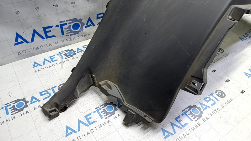 Arch trim right Toyota Prius V 12-17 dark gray, scratches, deep scratches, with cigarette lighter, without plug