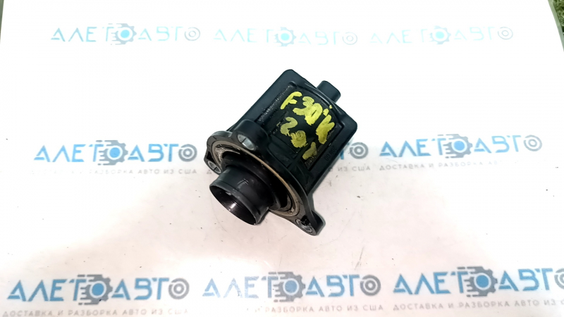 BMW 3 F30 12-18 N20 2.0T Turbo Solenoid Valve