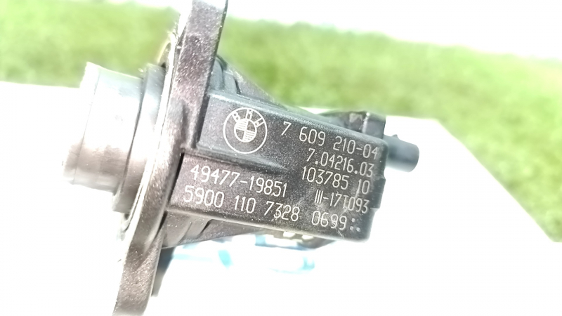 BMW 3 F30 12-18 N20 2.0T Turbo Solenoid Valve