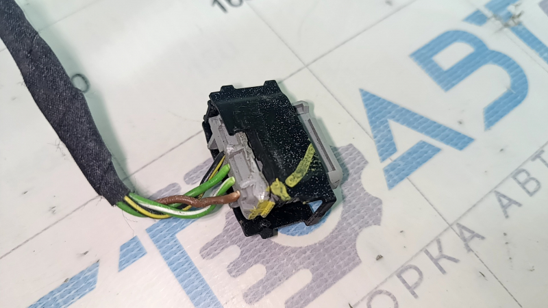 Mercedes CLA 14-19 rear bumper wiring under BSM, trunk opening sensor, broken connector, dented wire