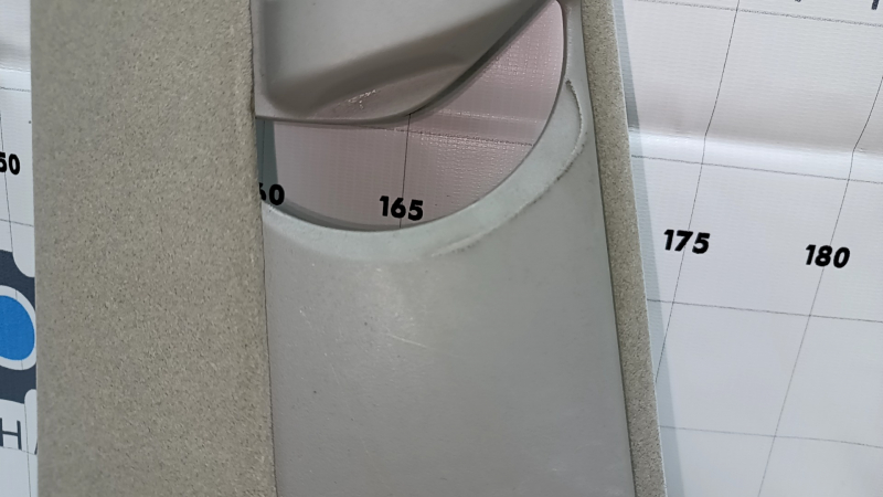 Center pillar trim upper belt left Lexus RX300 RX330 RX350 RX400h 04-09 gray, needs cleaning, scratches, abrasion