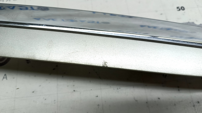 Trunk door molding Lexus RX300 RX330 RX350 RX400h 04-09 chrome, paint peeling