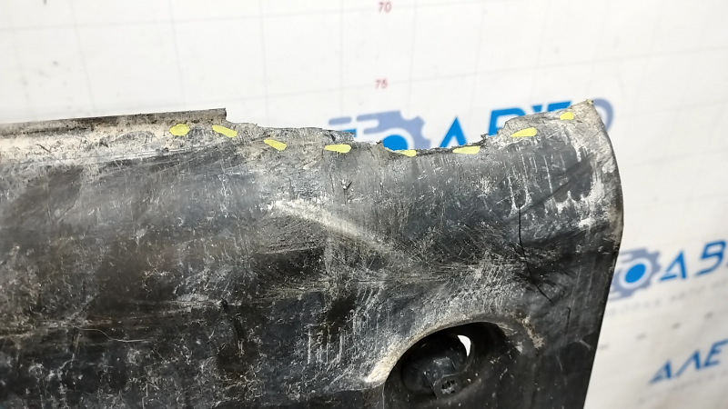 Fuel tank protection Lexus RX400h 06-09 cracks