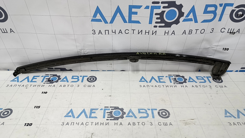 Rear right door glass guide for Toyota Avalon 05-12
