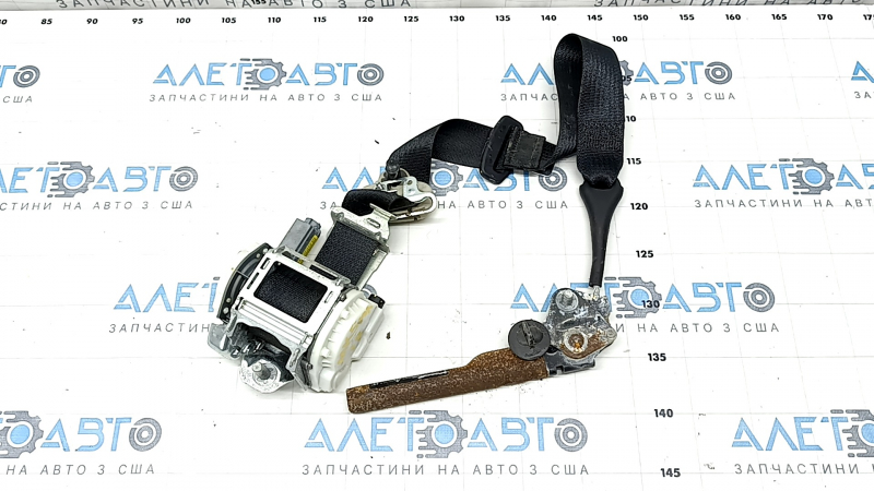 Passenger seat belt Ford Fusion mk5 17-20 black, with tensioner, driftwood, for dry cleaning, cracked plastic on the mount