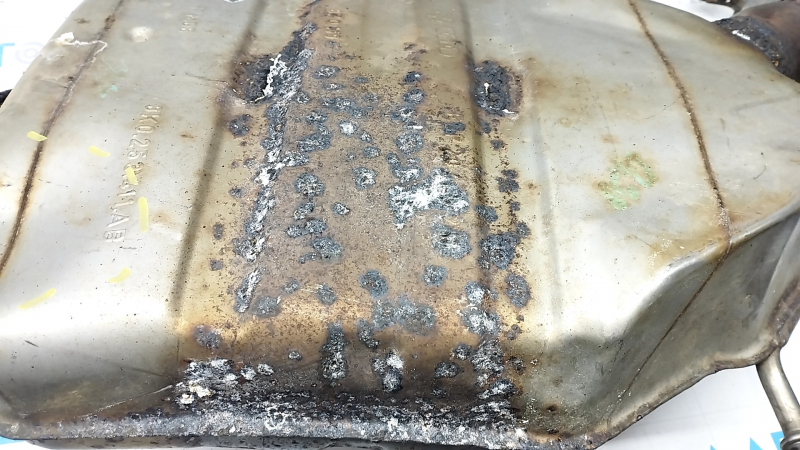 Muffler rear part resonator with barrel Audi A4 B8 13-16 rest 2.0T dented, corrosion