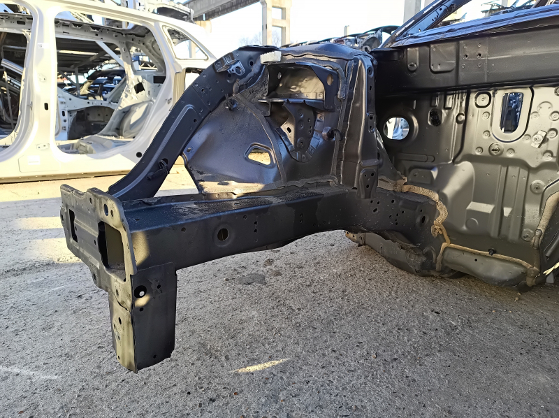 Front right quarter Honda Accord 18-22 on the body, graphite