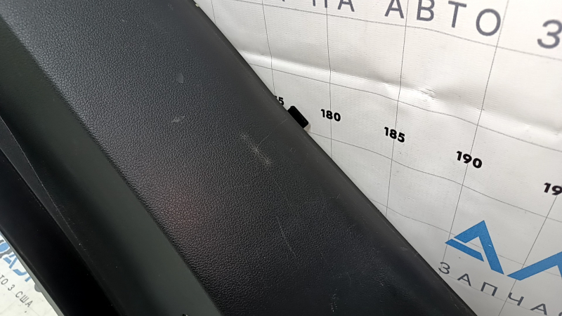 Rear pillar trim lower left Hyundai Elantra AD 17-20 black, broken mount, scratches, plastic turned white