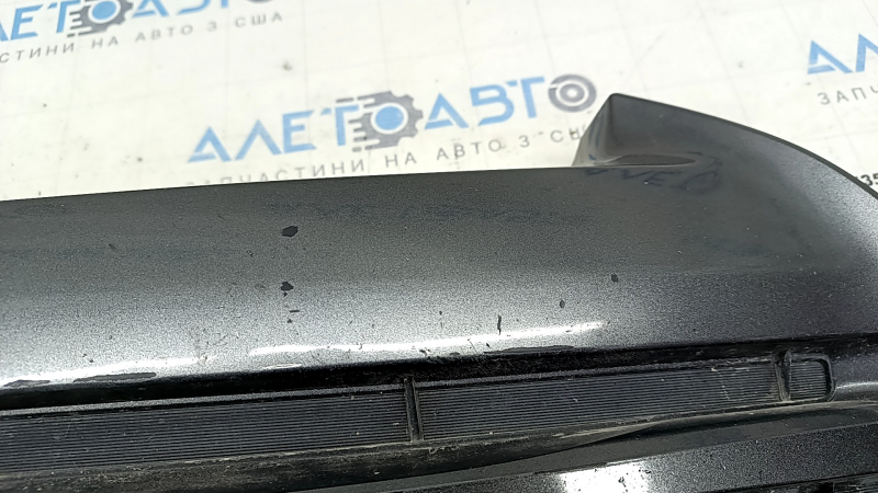 Front bumper grille Toyota Camry v55 15-17 usa LE, dents, non-standard holes, broken fasteners