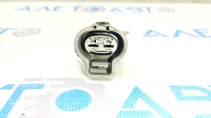 Right cooling fan motor chip Toyota Camry v55 15-17 2.5 usa