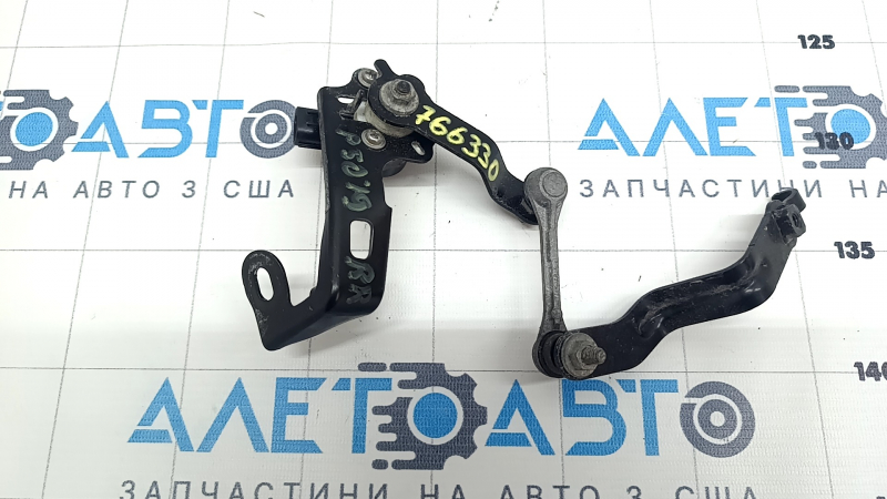 Rear body position sensor Toyota Prius 50 16-22 with a tie rod, bent bracket, broken plastic