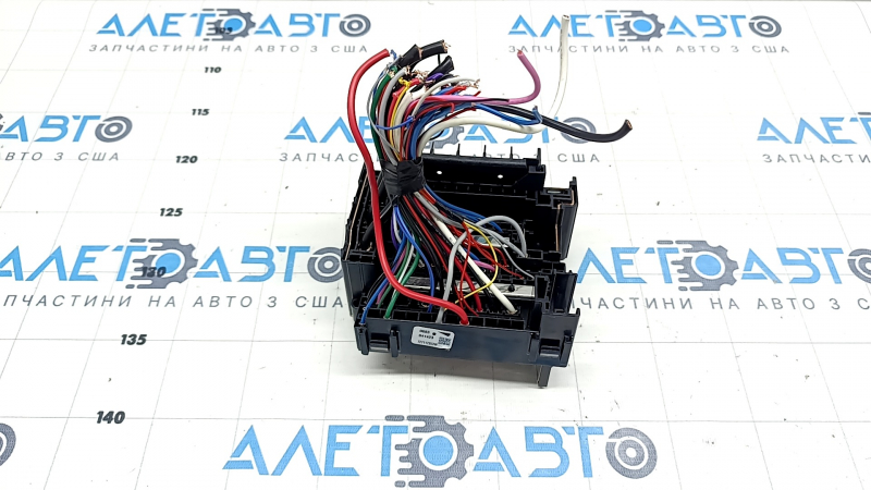 Underhood fuse box Toyota Sienna 21-25
