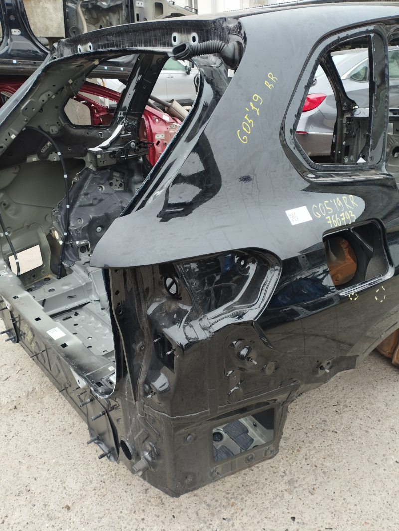 Quarter wing rear right BMW X5 G05 19-23 on the body, black, pokes