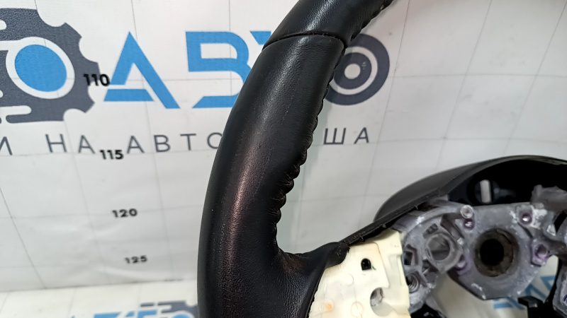 Naked steering wheel Nissan Sentra 20-23 leather black with heating, scratches, needs cleaning, bumps