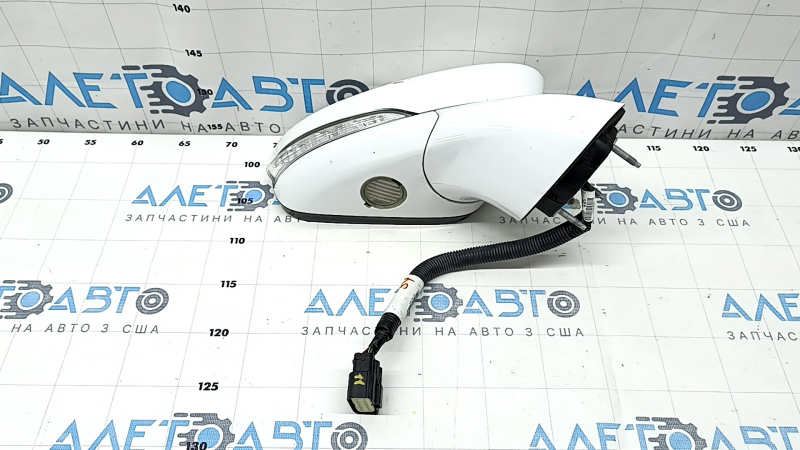 Side mirror right Ford Fusion mk5 13-20 11 pins, turn signal, heated, backlight, white, scratches