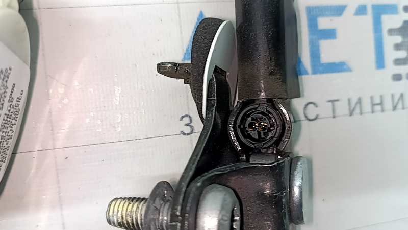 Driver's seat belt Ford Fusion mk5 17-20 black with tensioner, needs cleaning, cracked plastic on the mount