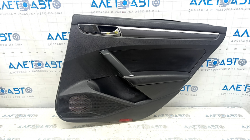 Door trim card rear right VW Passat b8 16-19 USA black with black insert plastic, armrest leather, molding black structure, with handle, scratches