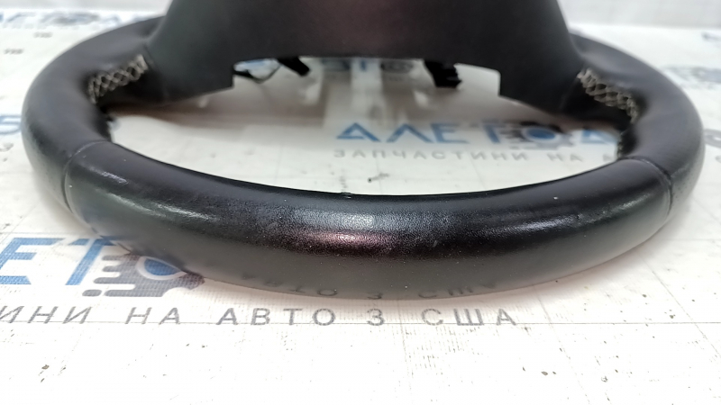 Chevrolet Camaro 16-24 steering wheel leather, black, SS, no buttons, scratches