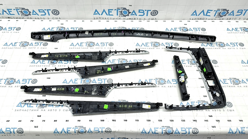 Set of interior trims Audi Q5 80A 18-24 carbon, quattro, scratches