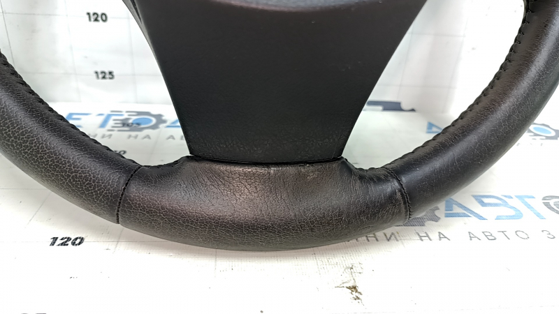 Naked steering wheel Toyota Avalon 13-14 black leather, dry-cleaned, scratches, bumps